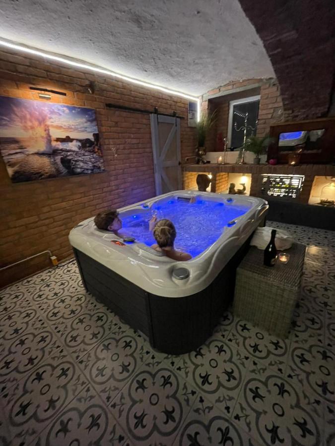 Apartmány U kapličky Kamyk nad Vltavou Exterior foto