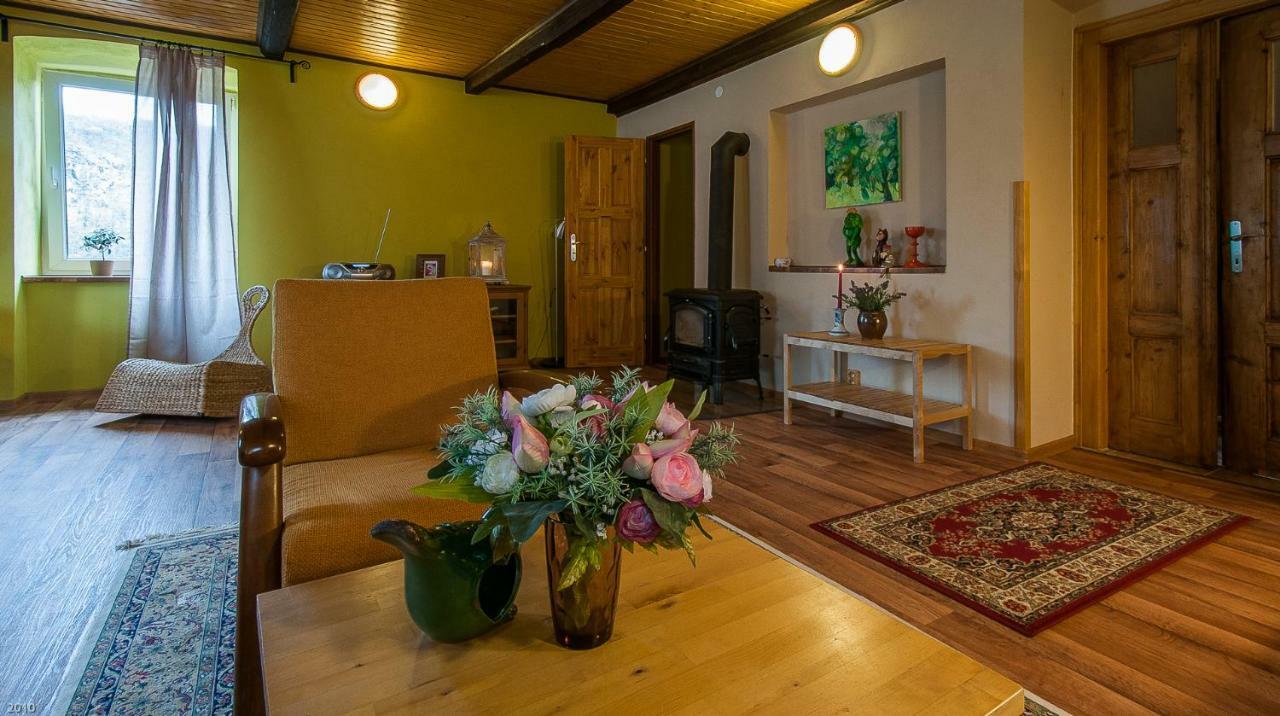 Apartmány U kapličky Kamyk nad Vltavou Exterior foto
